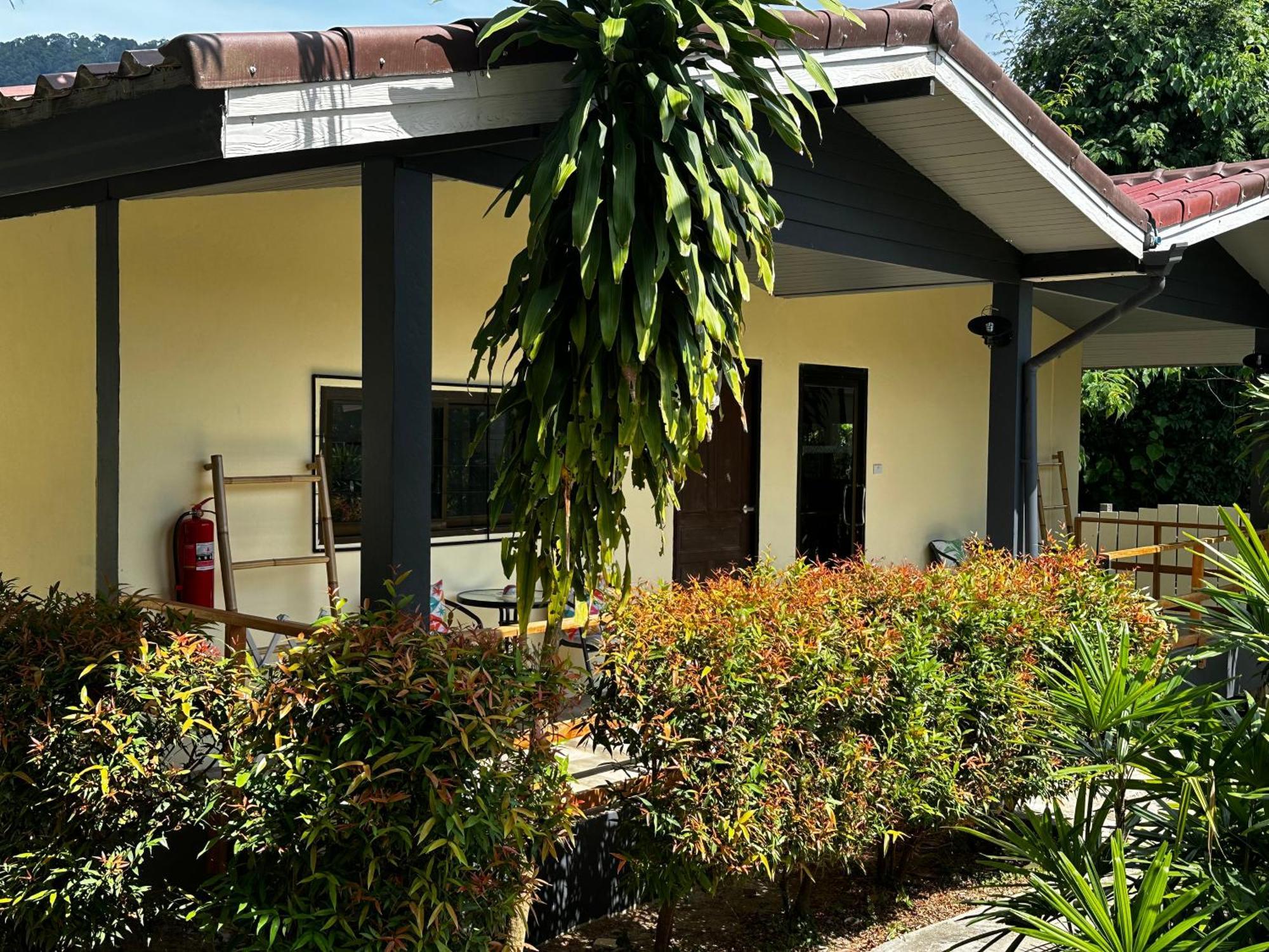 Escape-Cabins Koh Lanta Bagian luar foto